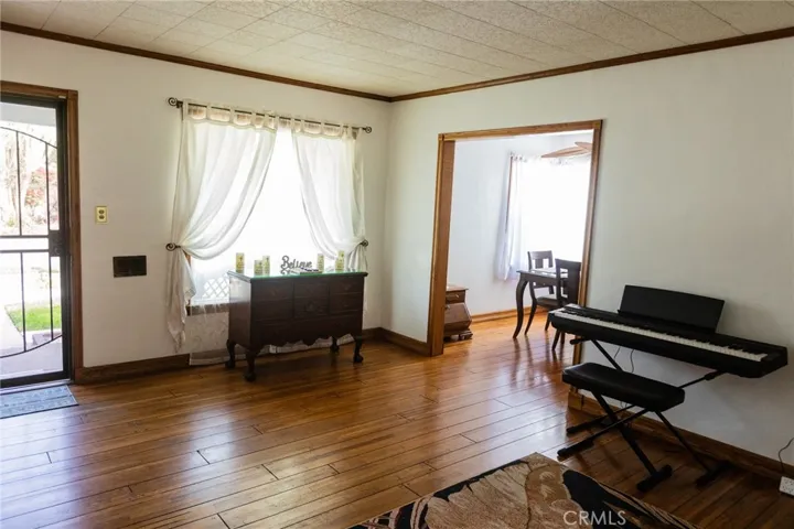 1340 E Washington Street, Long Beach, California 90805
