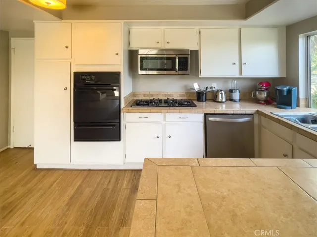 10688 La Tehama Circle, Fountain Valley, California 92708