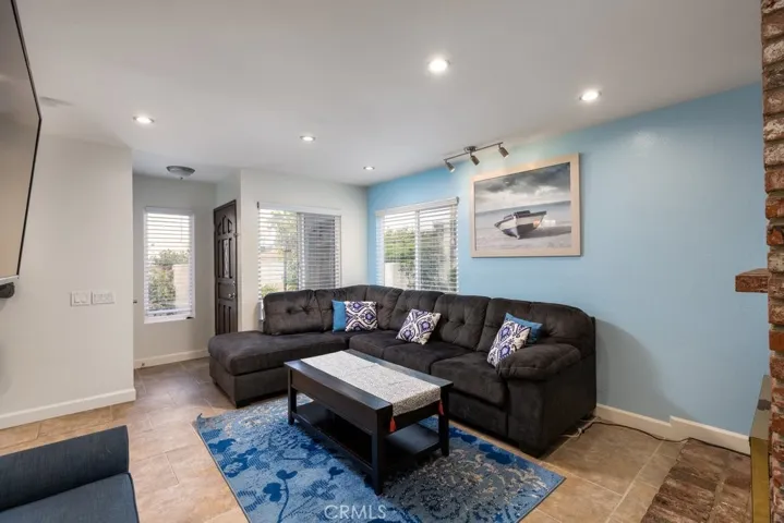 8055 Larson Avenue B, Garden Grove, California 92844
