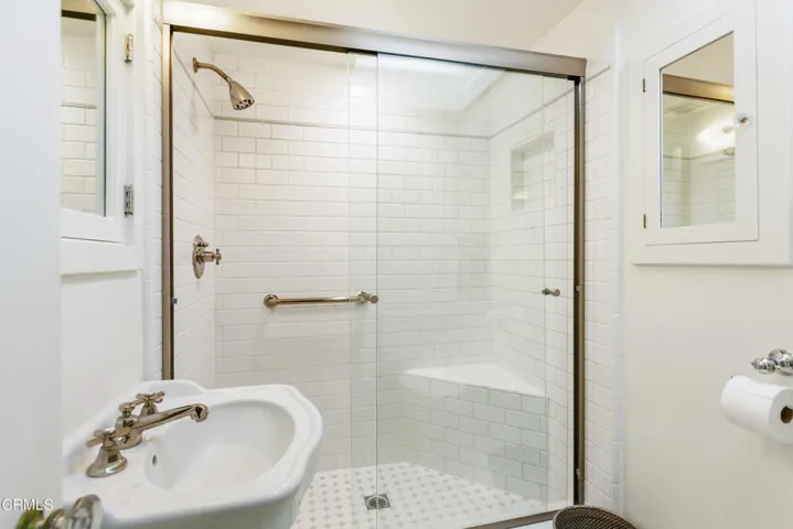 3/4 Bathroom