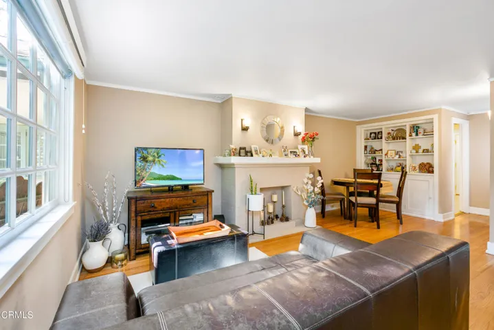 2975 1/2 Santa Anita_LR/DiningArea