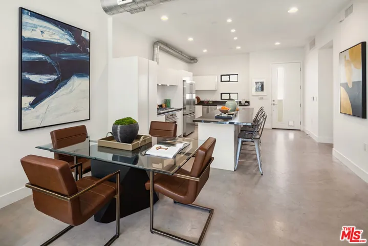 Dining area (or utilize the island for seating)