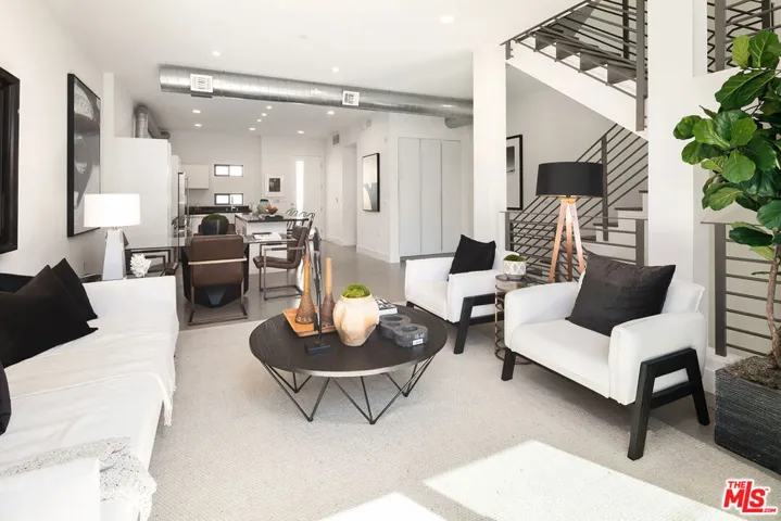 Lovely Open Concept Living