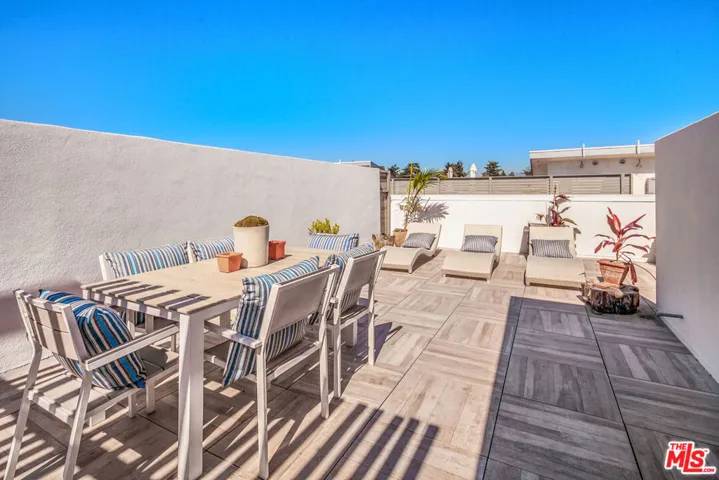 4141 Duquesne Avenue 5, Culver City, California 90232