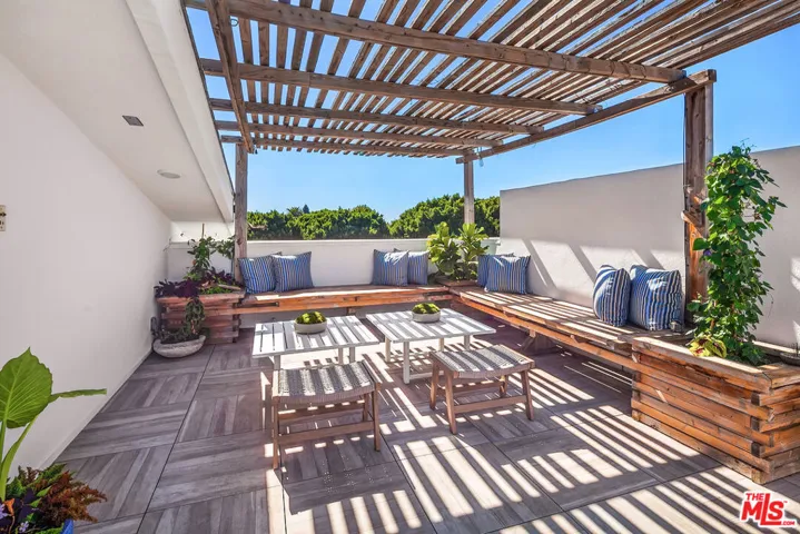 4141 Duquesne Avenue 5, Culver City, California 90232