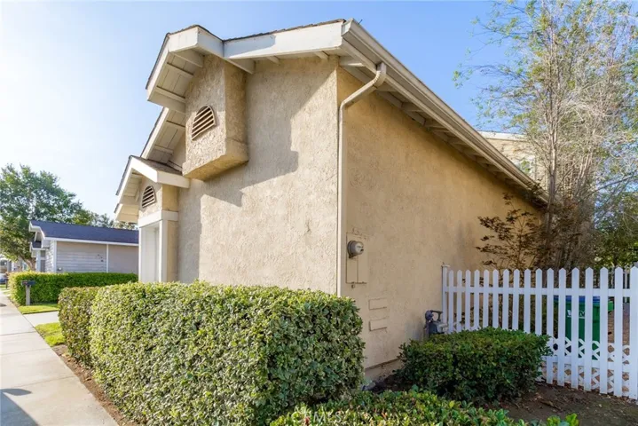 15 Southampton, Irvine, California 92620