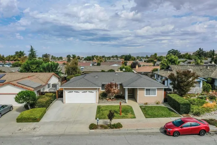 , Hollister, California 95023