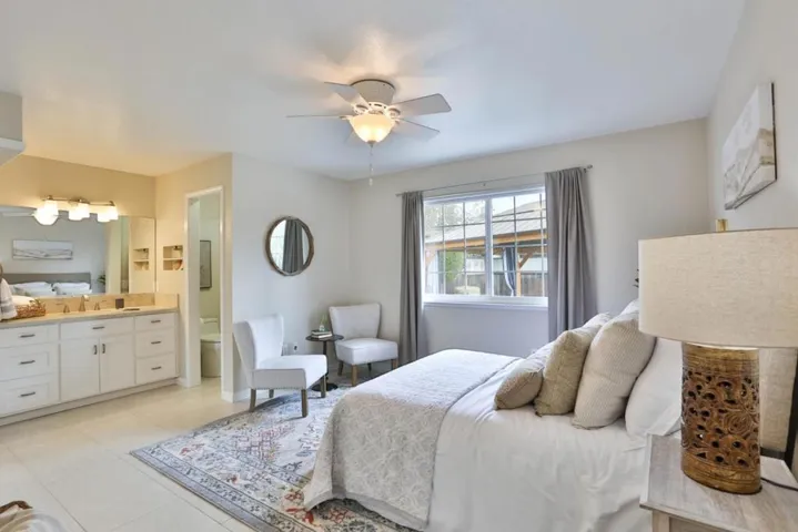 , Hollister, California 95023