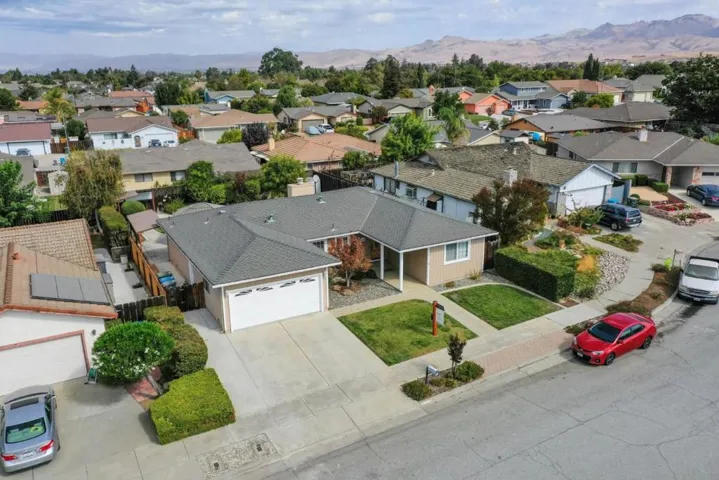 , Hollister, California 95023