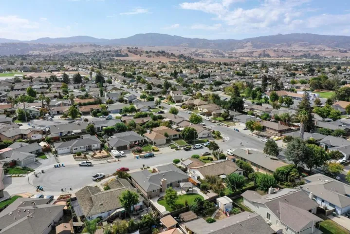 , Hollister, California 95023