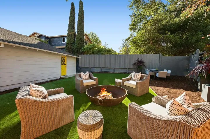 , San Carlos, California 94070
