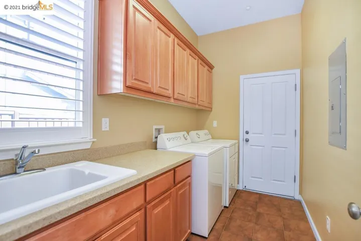 1889 Fiorita, Brentwood, California 94513
