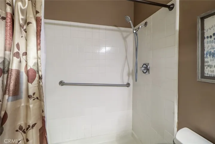 Shower in Bathroom Upstairs