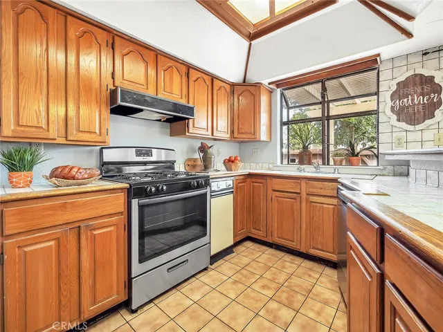 1465 Platt Circle, Corona, California 92882