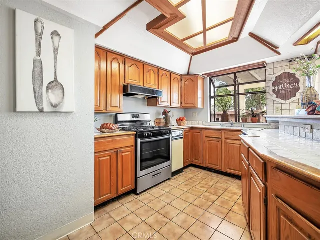 1465 Platt Circle, Corona, California 92882