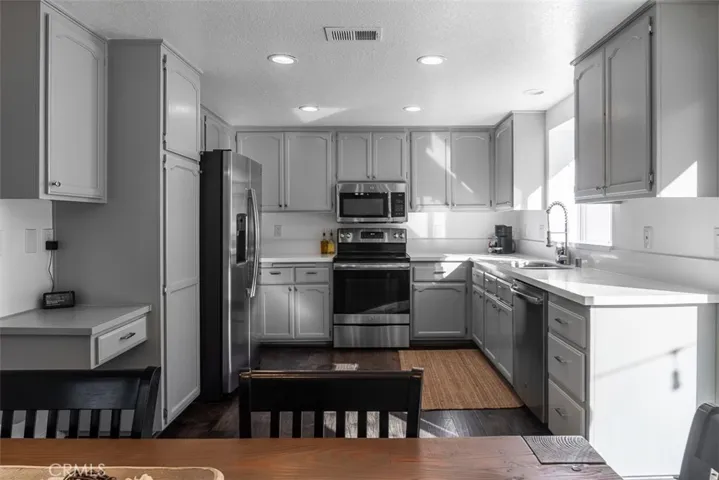 29600 Platino Drive, Menifee, California 92587