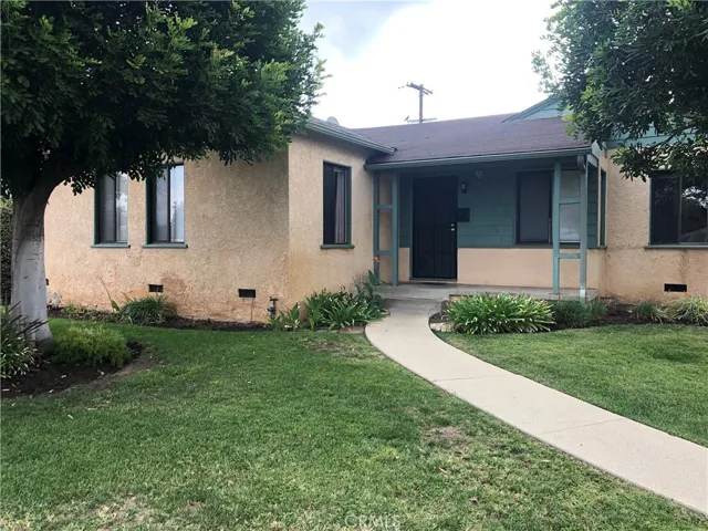18424 Calvert Street, Tarzana, California 91335