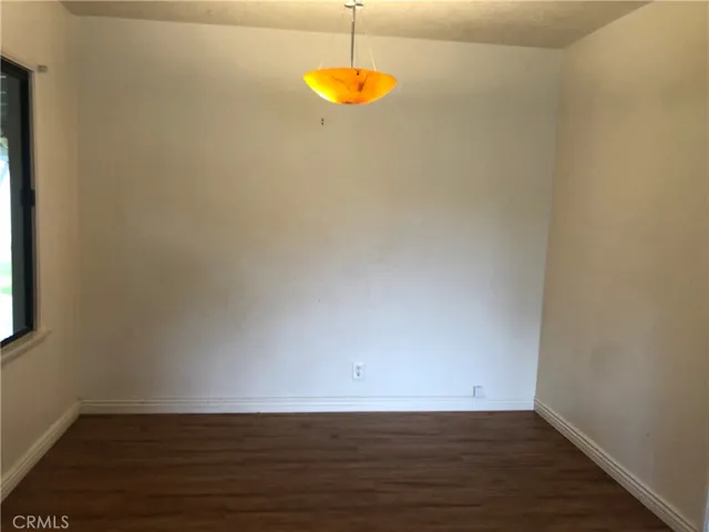 18424 Calvert Street, Tarzana, California 91335