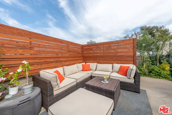 10929 Landale Street #1, North Hollywood, California 91602