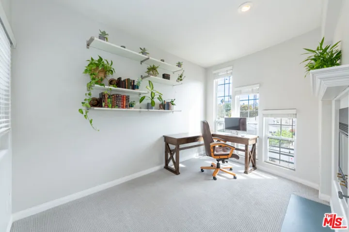 Office/Study Area