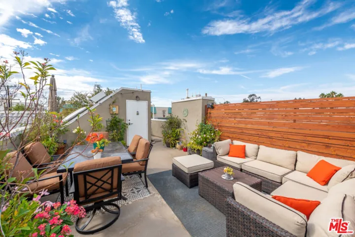 10929 Landale Street #1, North Hollywood, California 91602