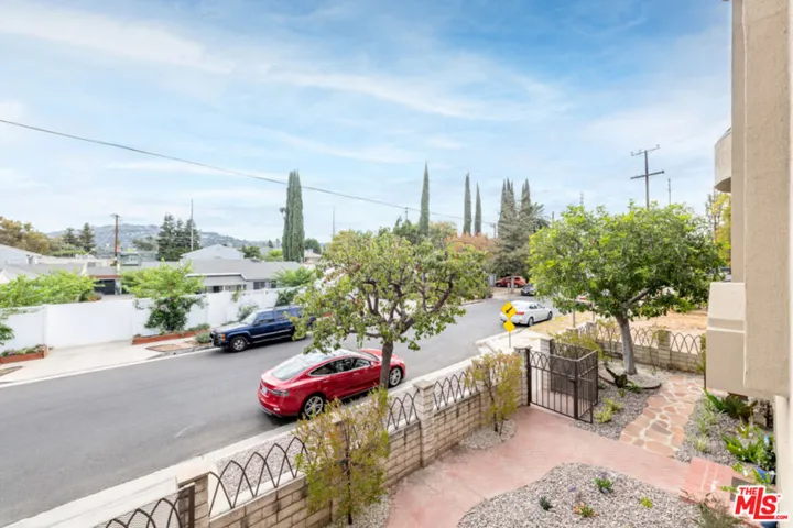10929 Landale Street #1, North Hollywood, California 91602
