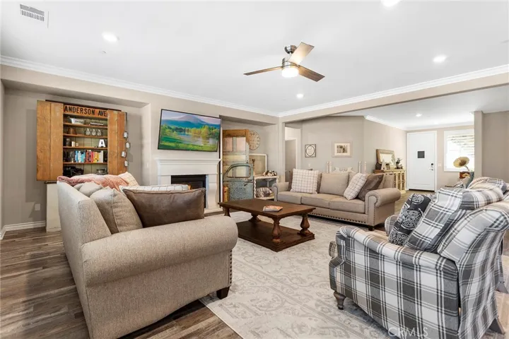 33841 Edge Lane, Temecula, California 92592