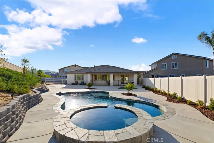 33841 Edge Lane, Temecula, California 92592