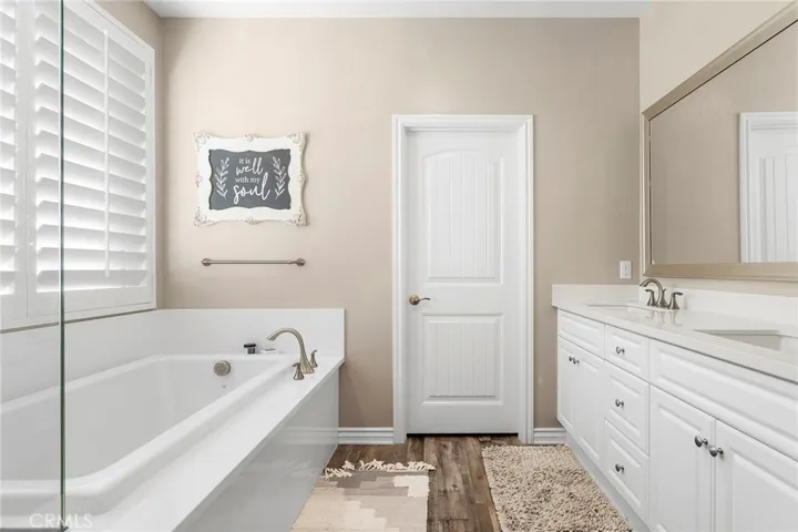 33841 Edge Lane, Temecula, California 92592