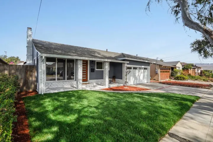 945 Portola Drive, San Leandro, California 94578