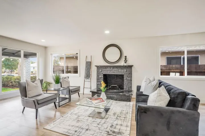 945 Portola Drive, San Leandro, California 94578