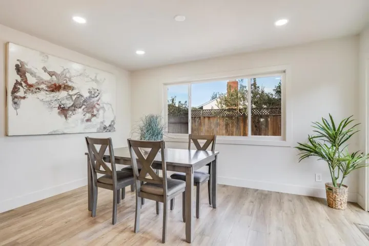 945 Portola Drive, San Leandro, California 94578