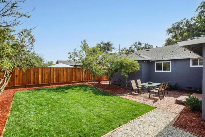 945 Portola Drive, San Leandro, California 94578