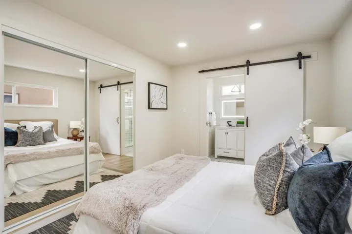 945 Portola Drive, San Leandro, California 94578