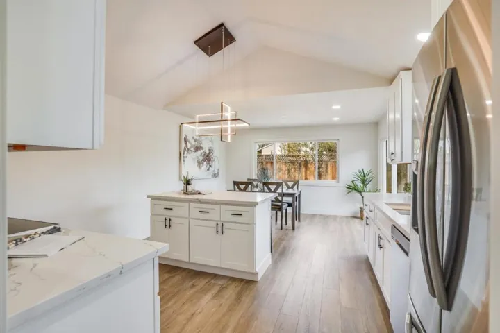 945 Portola Drive, San Leandro, California 94578