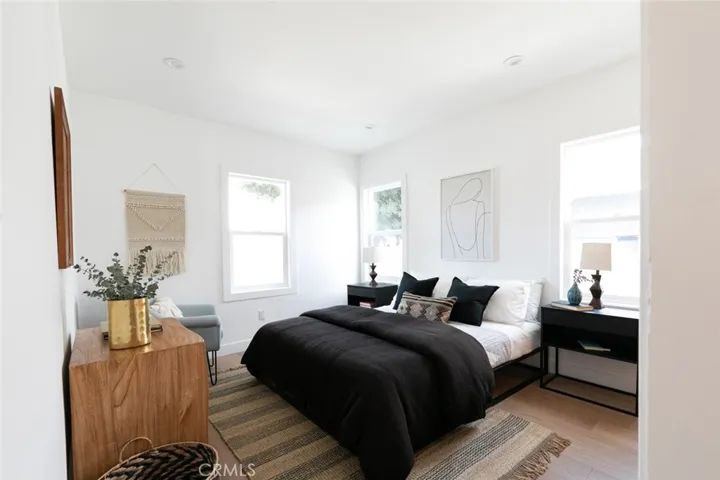 2227 S Longwood Avenue, Los Angeles, California 90016