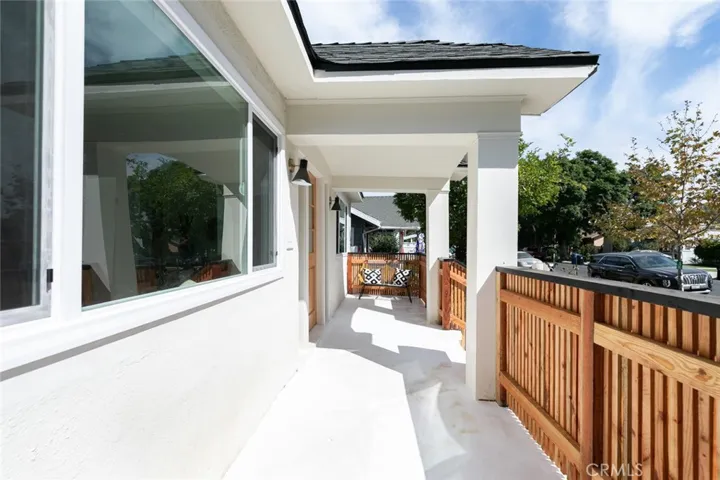 2227 S Longwood Avenue, Los Angeles, California 90016