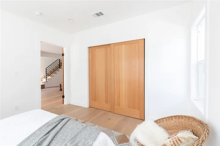 2227 S Longwood Avenue, Los Angeles, California 90016