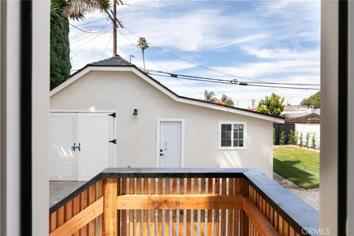 2227 S Longwood Avenue, Los Angeles, California 90016