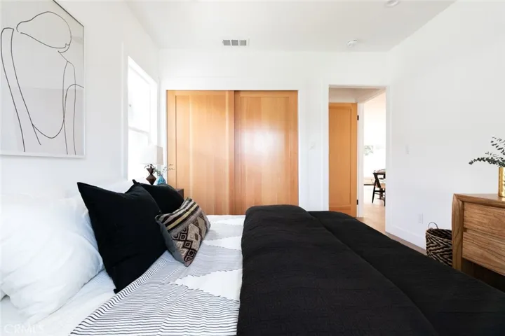 2227 S Longwood Avenue, Los Angeles, California 90016