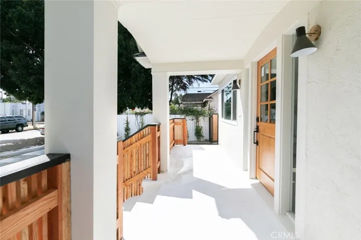 2227 S Longwood Avenue, Los Angeles, California 90016