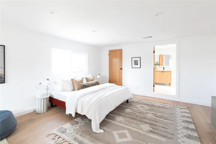 2227 S Longwood Avenue, Los Angeles, California 90016