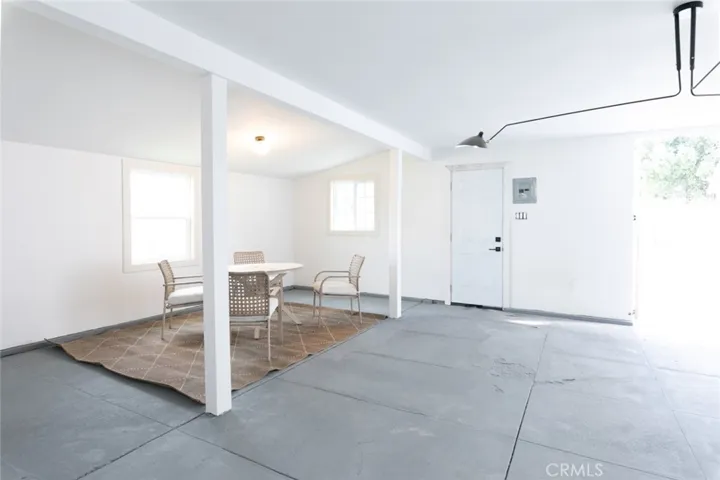 2227 S Longwood Avenue, Los Angeles, California 90016