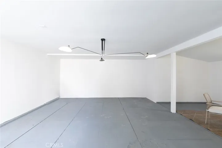 2227 S Longwood Avenue, Los Angeles, California 90016