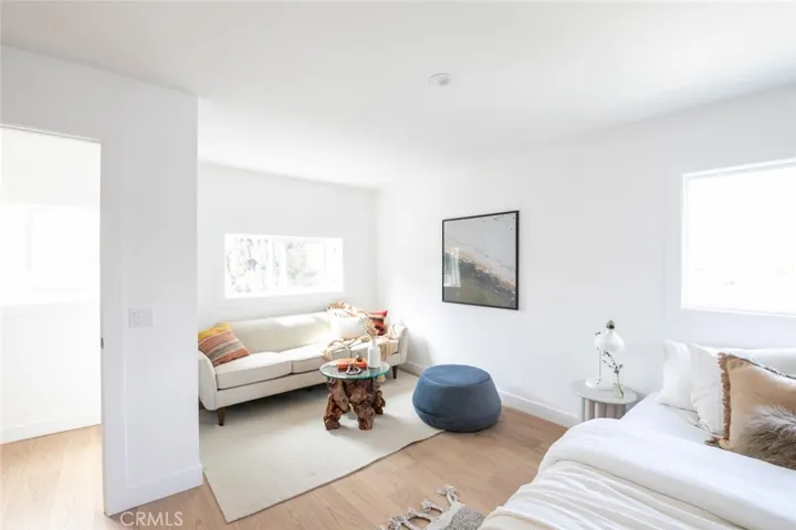 2227 S Longwood Avenue, Los Angeles, California 90016