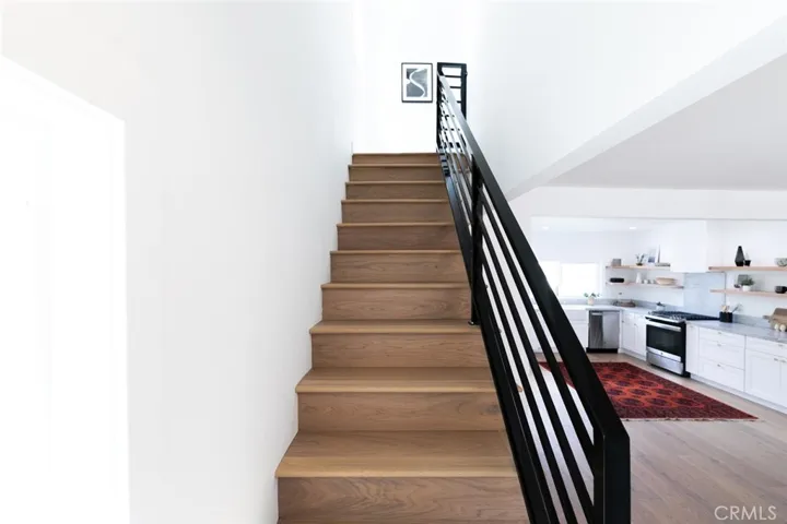 2227 S Longwood Avenue, Los Angeles, California 90016