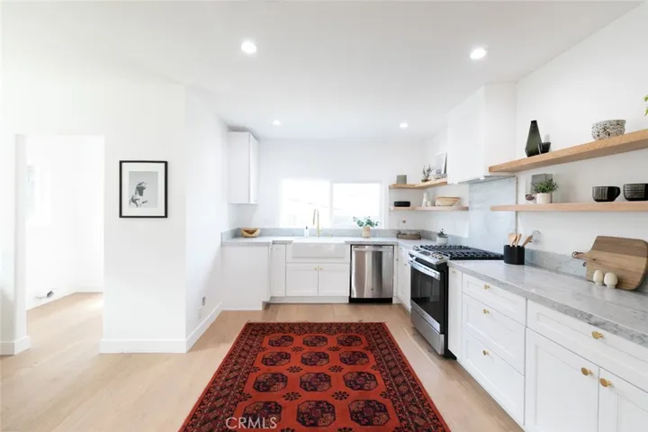 2227 S Longwood Avenue, Los Angeles, California 90016