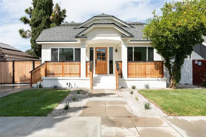 2227 S Longwood Avenue, Los Angeles, California 90016