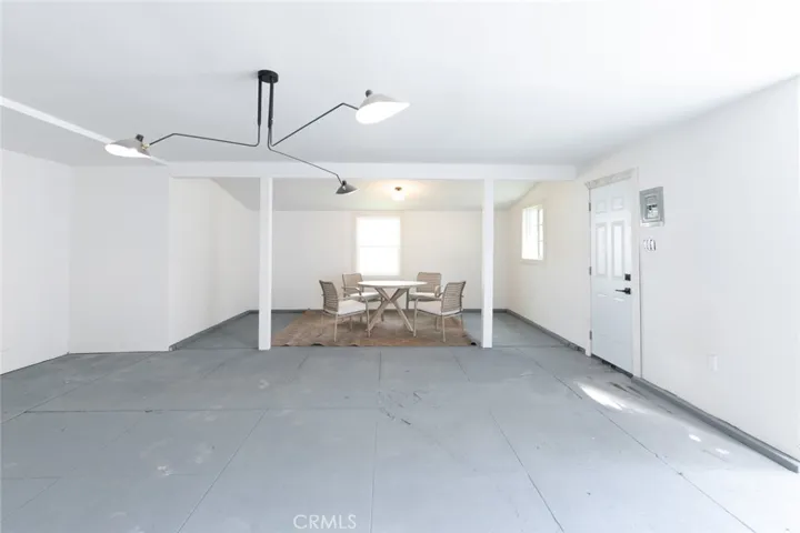 2227 S Longwood Avenue, Los Angeles, California 90016