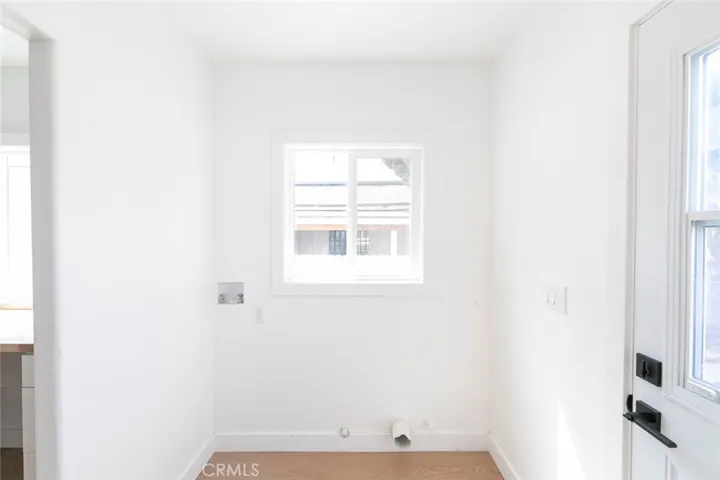 2227 S Longwood Avenue, Los Angeles, California 90016